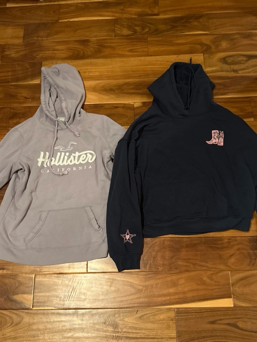 Hollister  Lavender Hooded Sweatshirt - California Logo navy blue justify hoodie